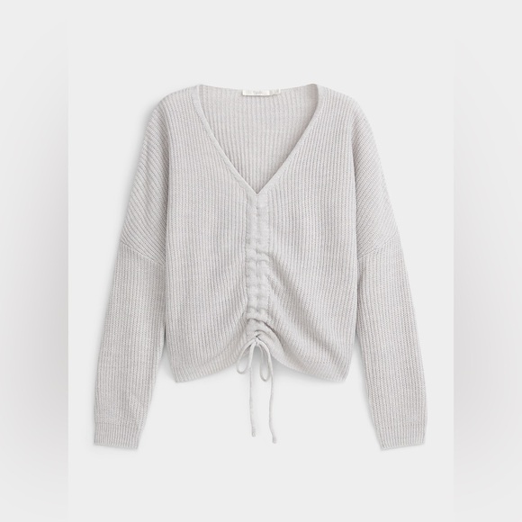 Simons Tops - Gathered v-neck cropped sweater
